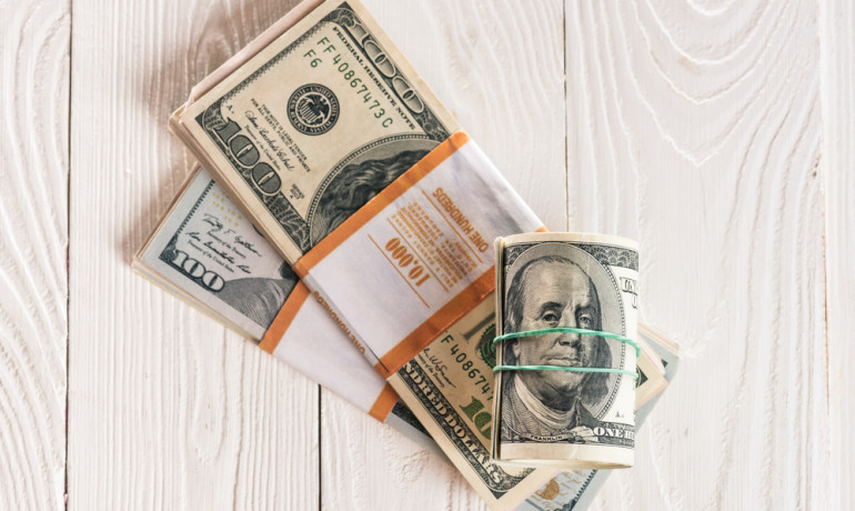 The Pros and Cons of Using a Secured Credit Card